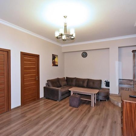 Yerevan Home Bagian luar foto